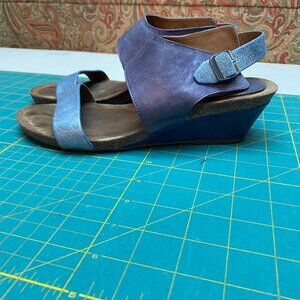 Sofft Vanita wedge sandals, metallic blue & purple, size 8.5 M